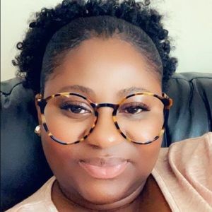 Meet your Posher, Ivy